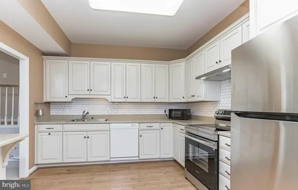 $390,000 | 2116 Green Watch Way, Unit 200D, Reston, VA 20191
