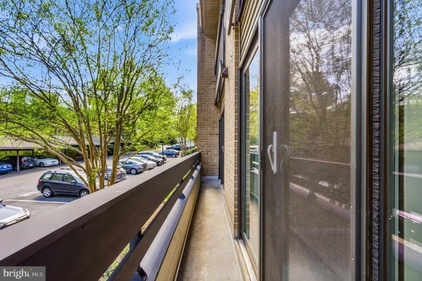 $390,000 | 2116 Green Watch Way, Unit 200D, Reston, VA 20191