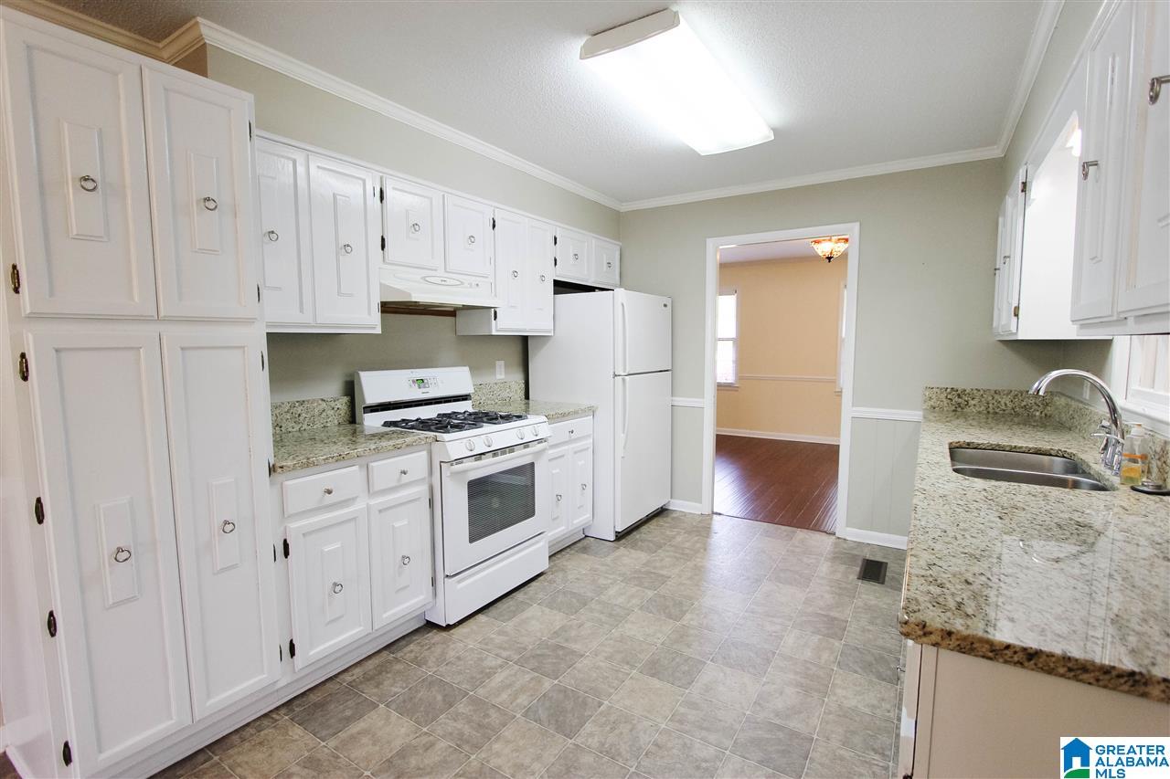 1016 Sand Rock Road Anniston, AL 36207 - Photo 8 of 33