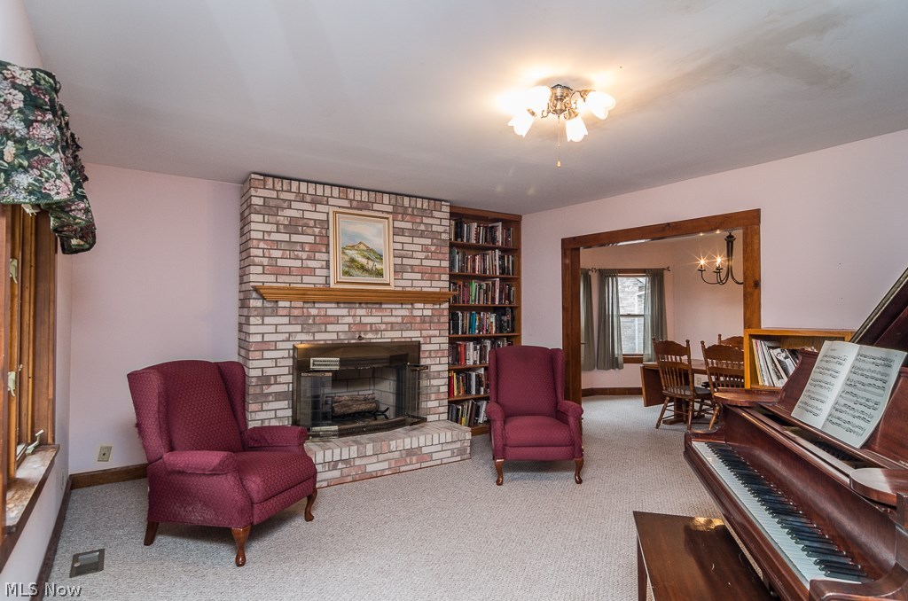 16070 Whitney Road Strongsville, OH 44136 - Photo 2 of 25 Gallery Image 2