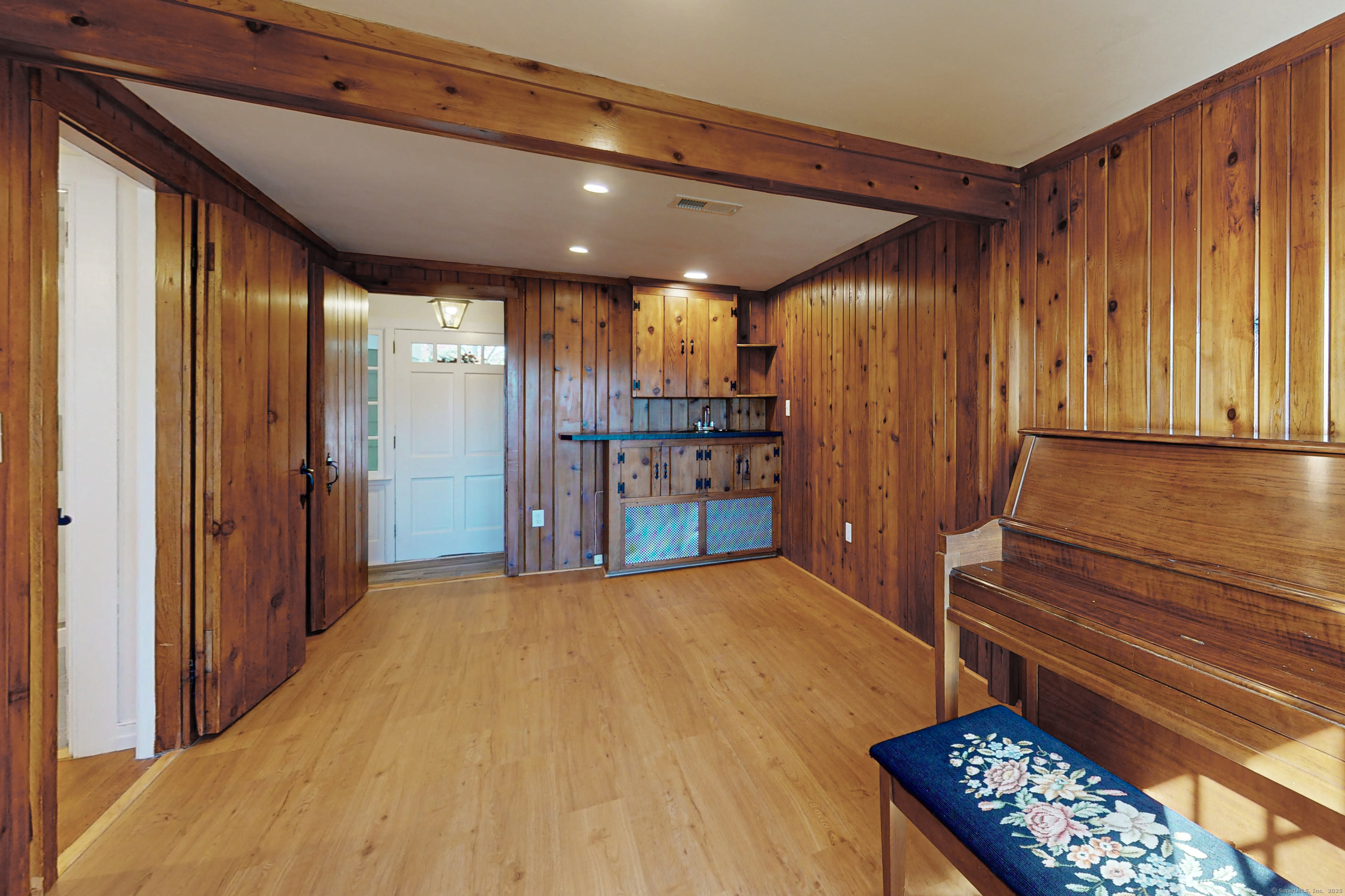 88 5 Mile River Road Darien, CT 06820 - Photo 18 of 39