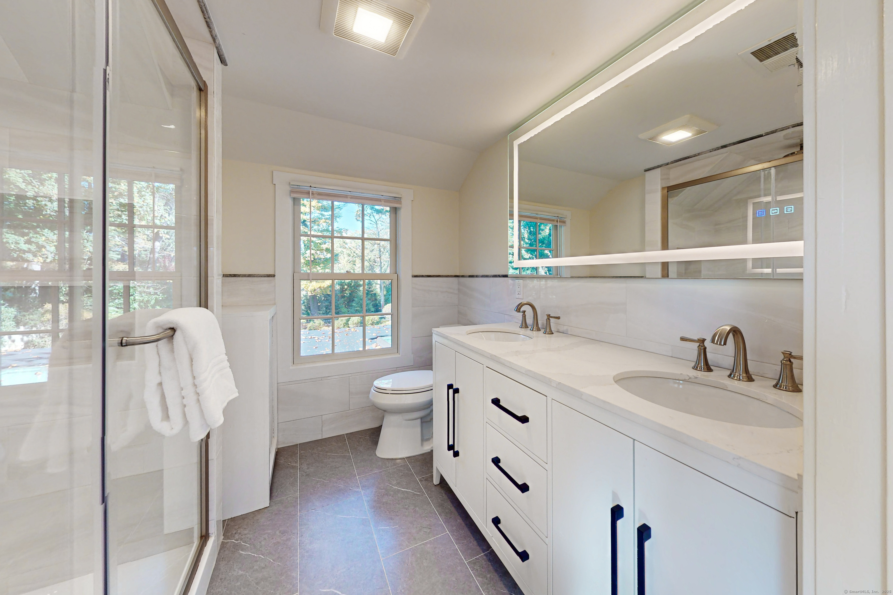 88 5 Mile River Road Darien, CT 06820 - Photo 25 of 39