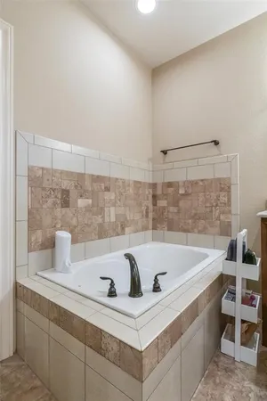 $427,500 | 6418 Milestone Drive, Abilene, TX 79606