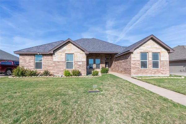$427,500 | 6418 Milestone Drive, Abilene, TX 79606