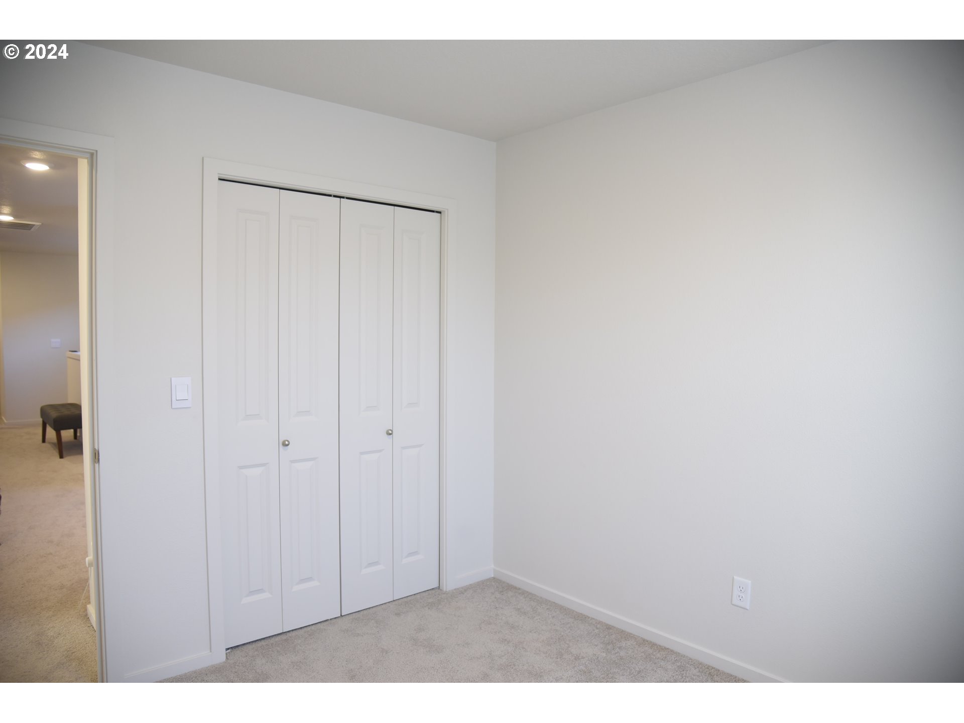 2991 W Street Springfield, OR 97477 - Photo 20 of 43 a view of an empty room