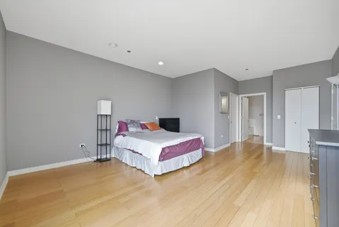 $385,000 | 737 West Washington Boulevard, Unit 3406, Chicago, IL 60661