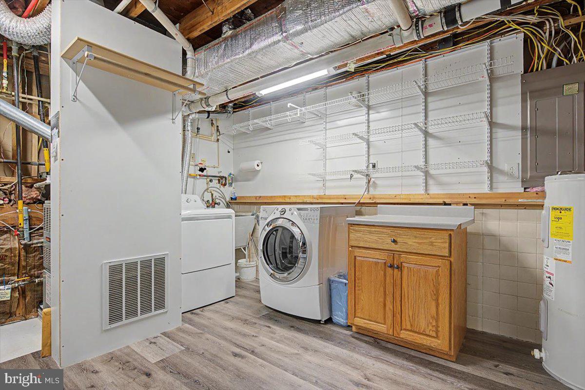 114 Kenmark Road Newark, DE 19713 - Photo 31 of 45 Lower level laundry