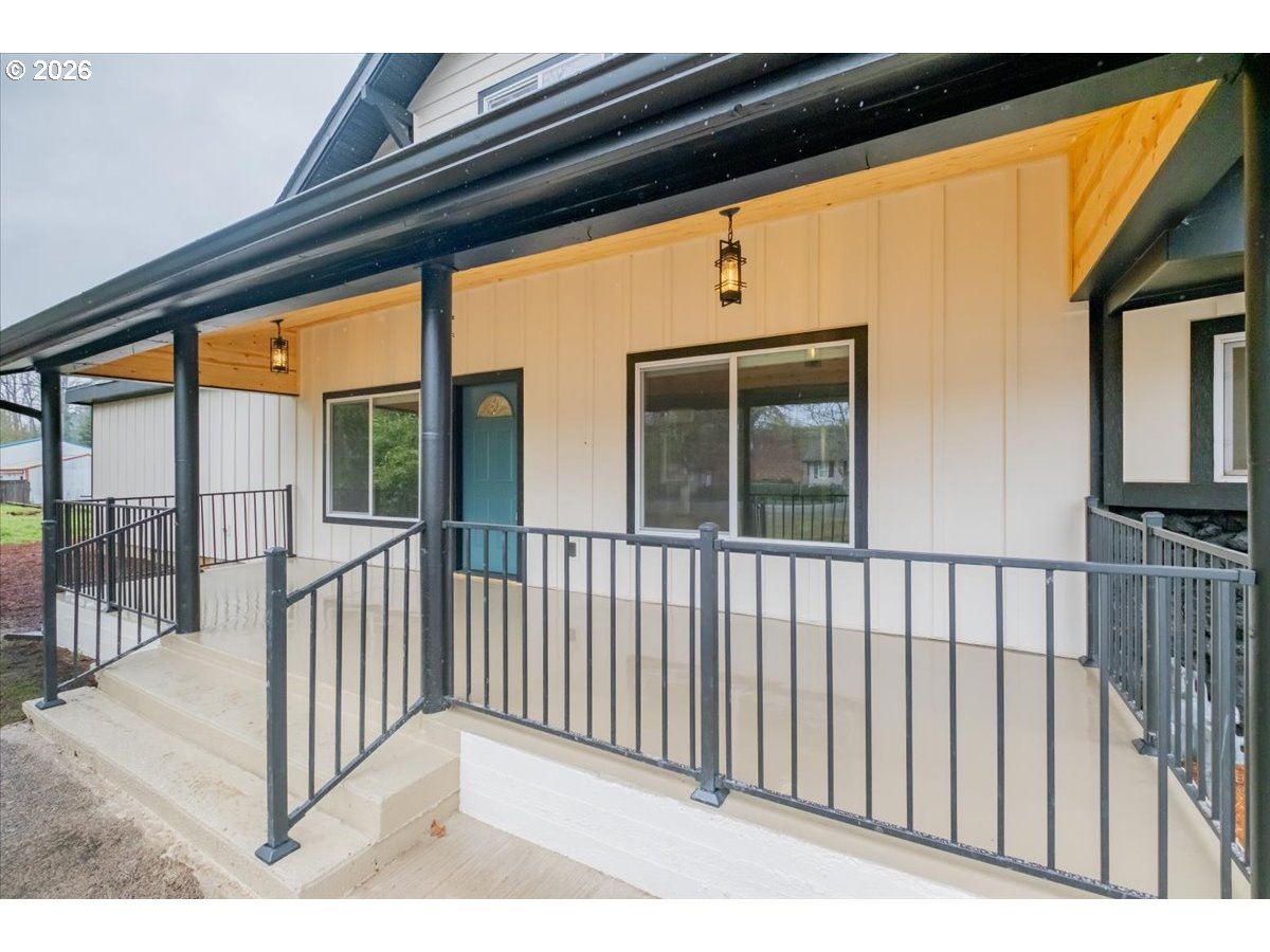 28411 Liberty Road Sweet Home, OR 97386 - Photo 11 of 48