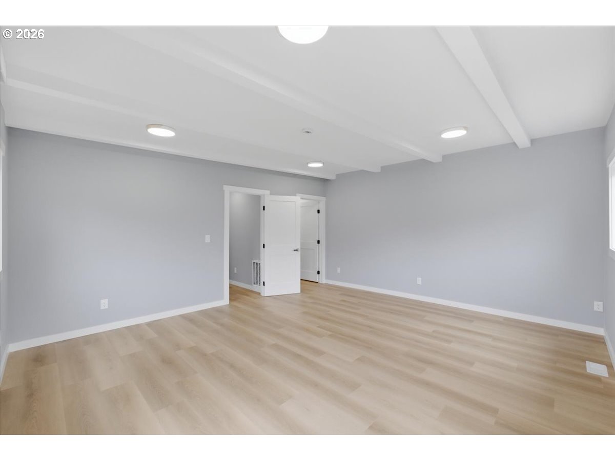 28411 Liberty Road Sweet Home, OR 97386 - Photo 32 of 48 a view of an empty room