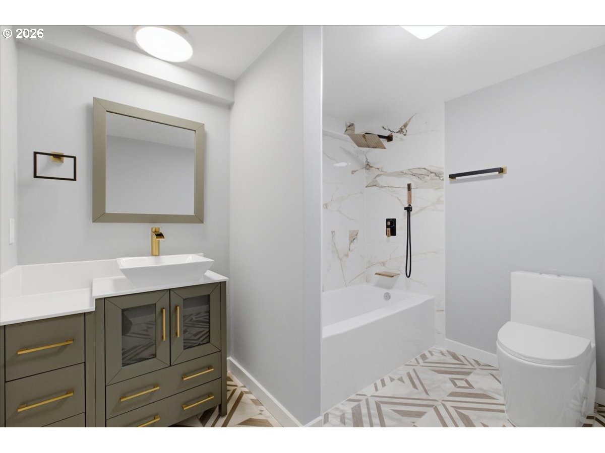 28411 Liberty Road Sweet Home, OR 97386 - Photo 34 of 48