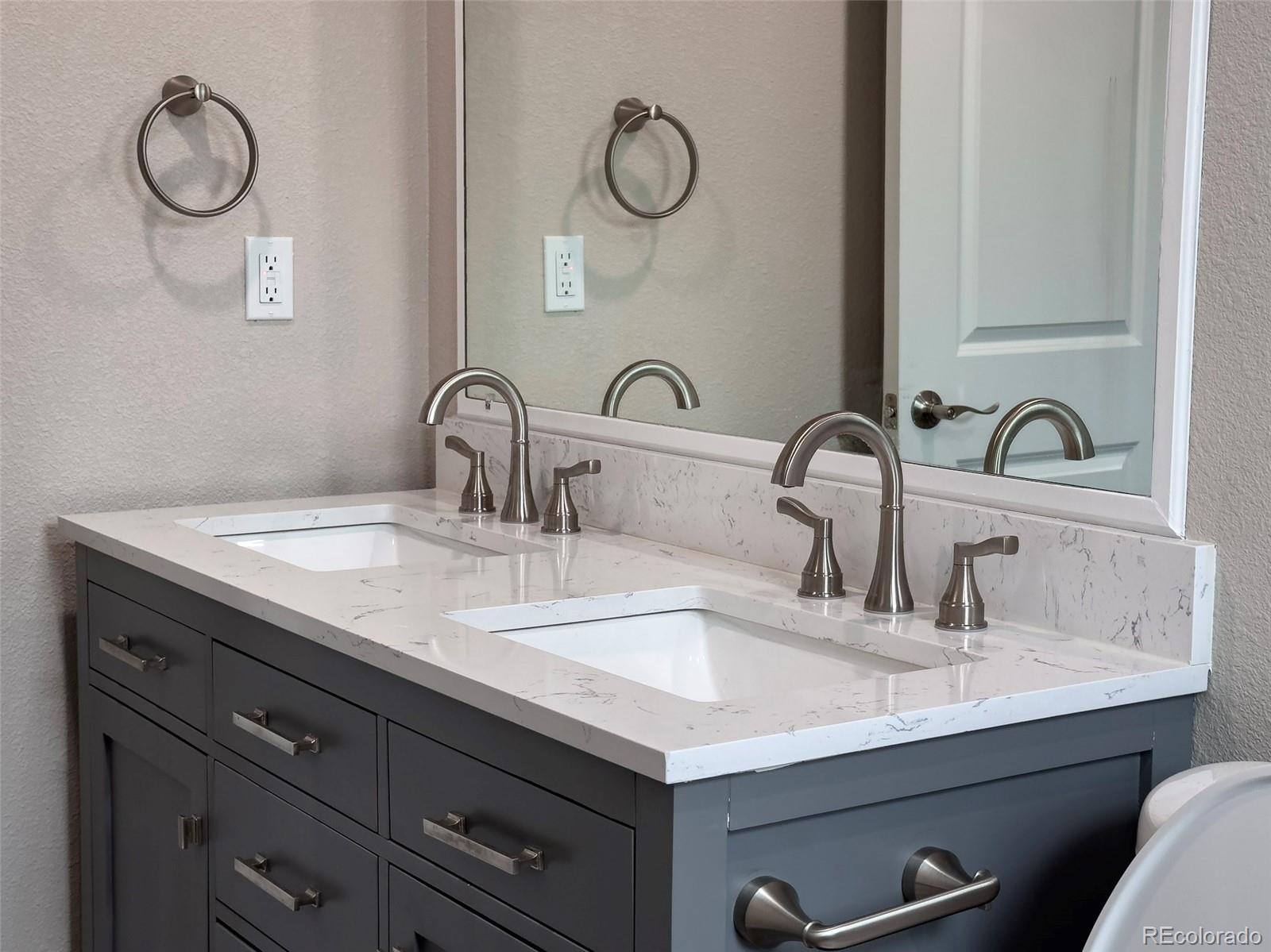 1675 South Raritan Street Denver, CO 80223 - Photo 5 of 21