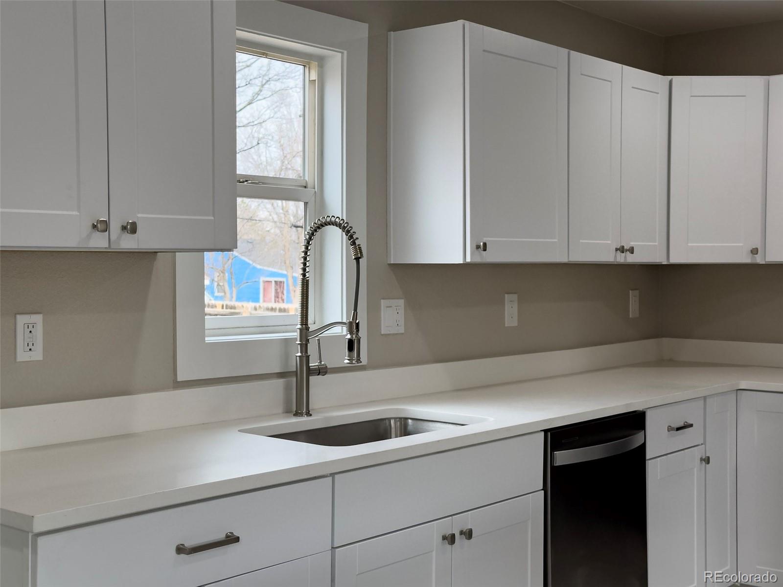 1675 South Raritan Street Denver, CO 80223 - Photo 7 of 21