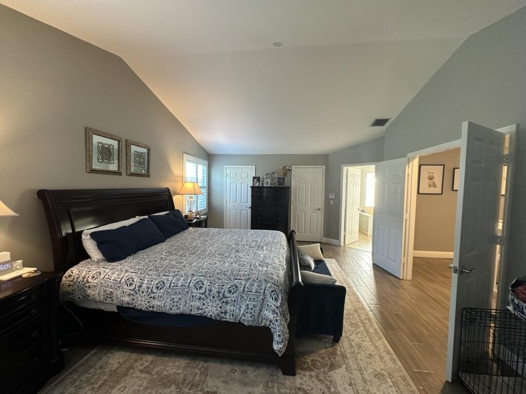 7369 Southeast Seagate Lane Stuart, FL 34997 - Photo 11 of 18 26071D13-4543-4D7A-92D4-7F06EF59A6B2_1_1