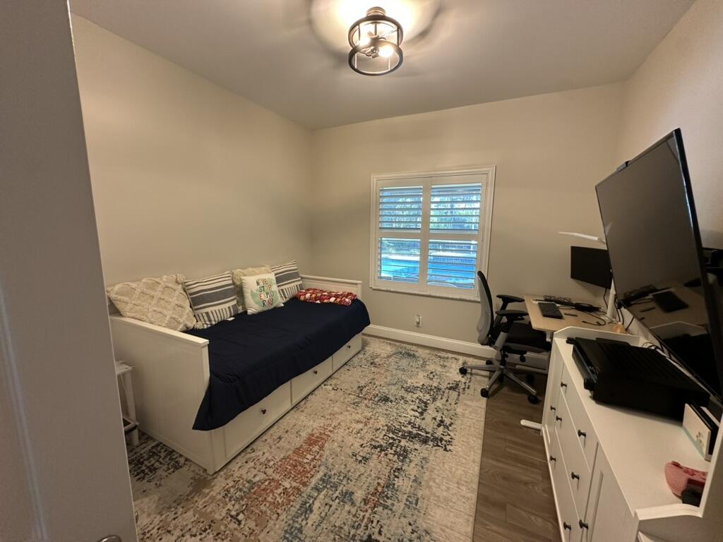7369 Southeast Seagate Lane Stuart, FL 34997 - Photo 15 of 18 1F55A096-8A25-4255-8EAF-08B2EDD5221F_1_1
