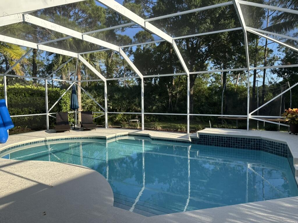 7369 Southeast Seagate Lane Stuart, FL 34997 - Photo 17 of 18 ADE5BF1D-BF5E-400E-A6ED-04F665BFD41D_1_1