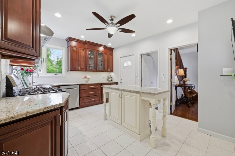 59 Mt Horeb Road Warren, NJ 07059 - Photo 4 of 35