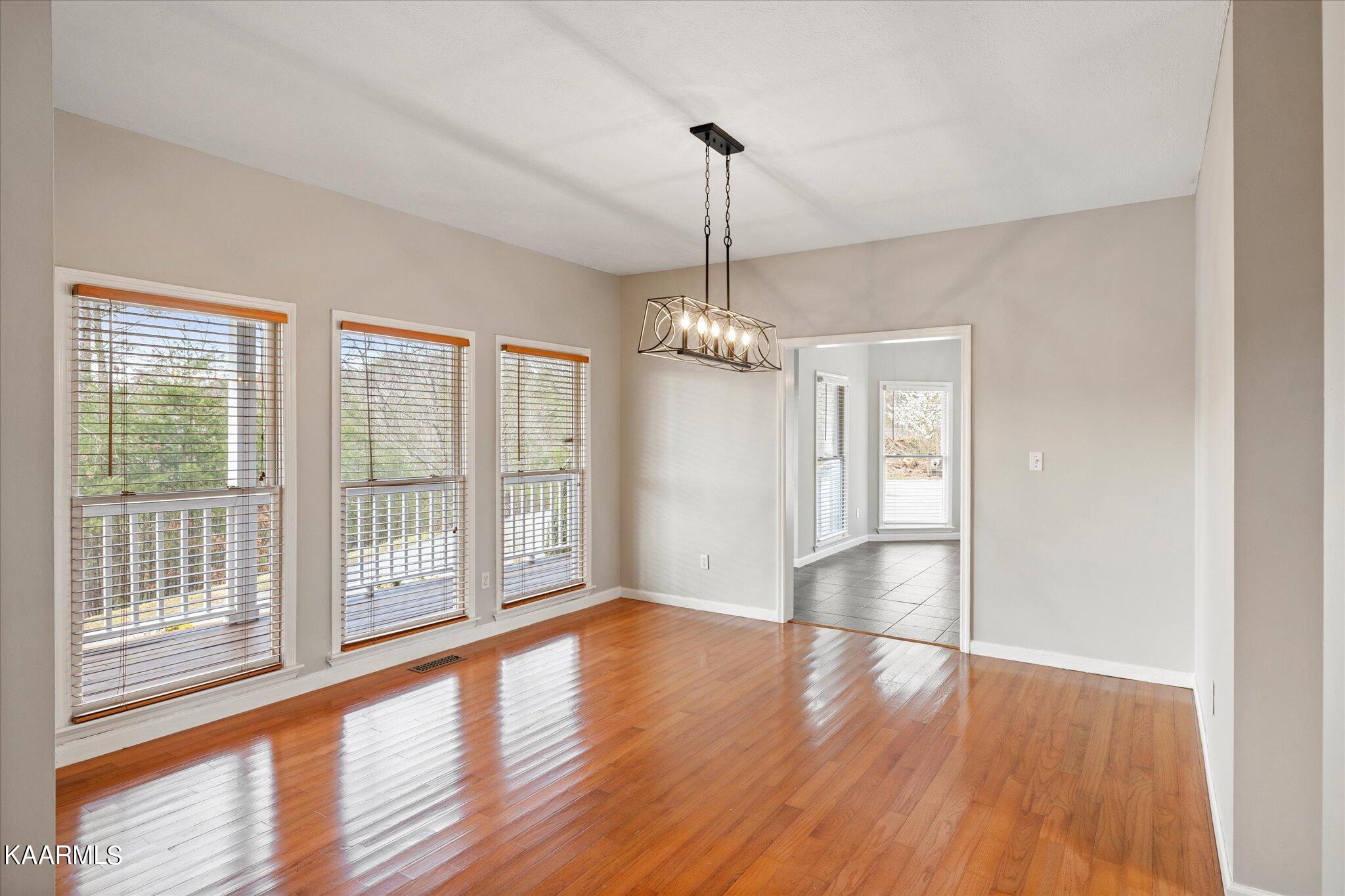 1044 Shadow Ridge Drive Sevierville, TN 37862 - Photo 11 of 38 25-IMG_6626