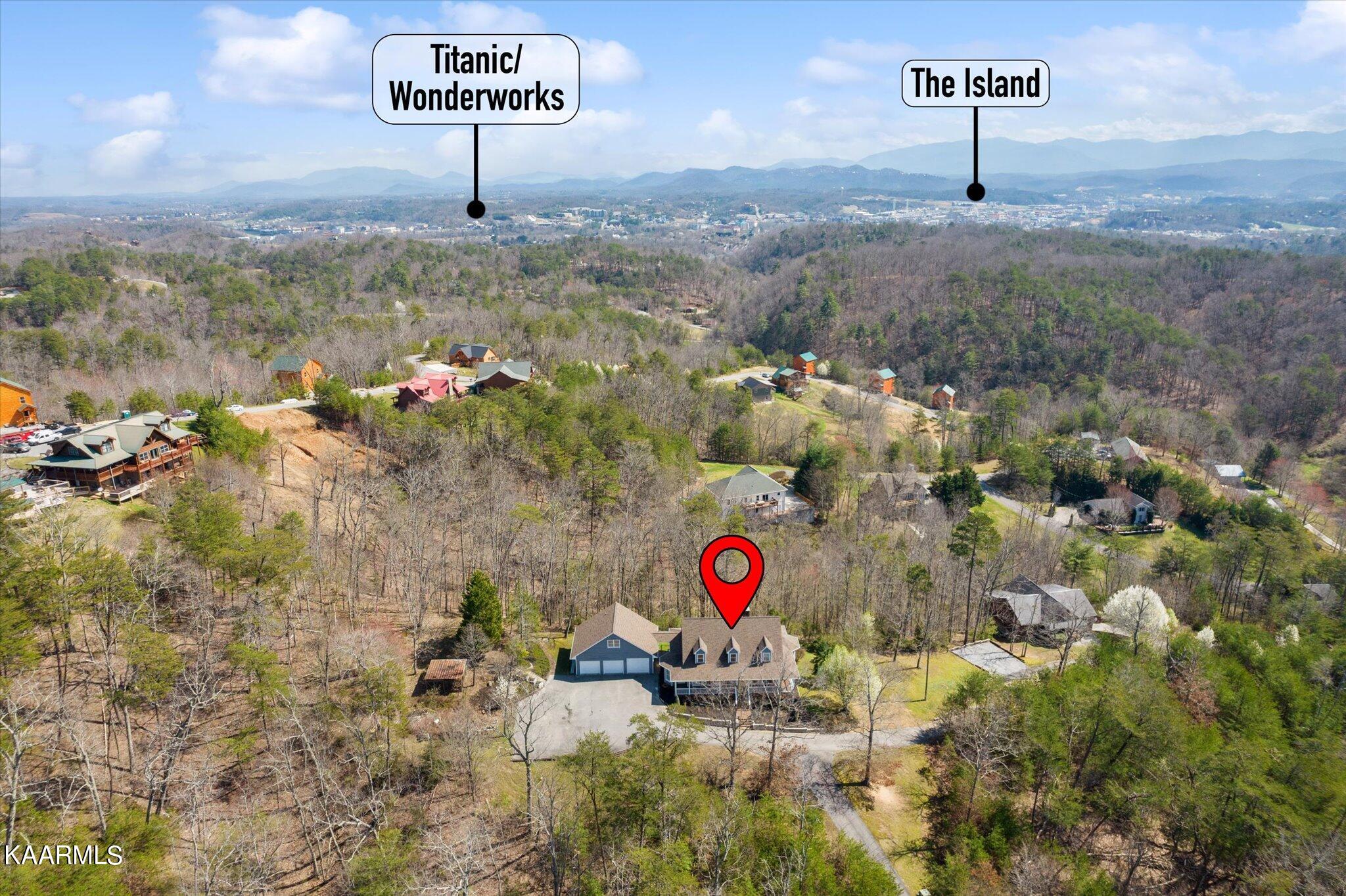 1044 Shadow Ridge Drive Sevierville, TN 37862 - Photo 9 of 38 21-DJI_0036a