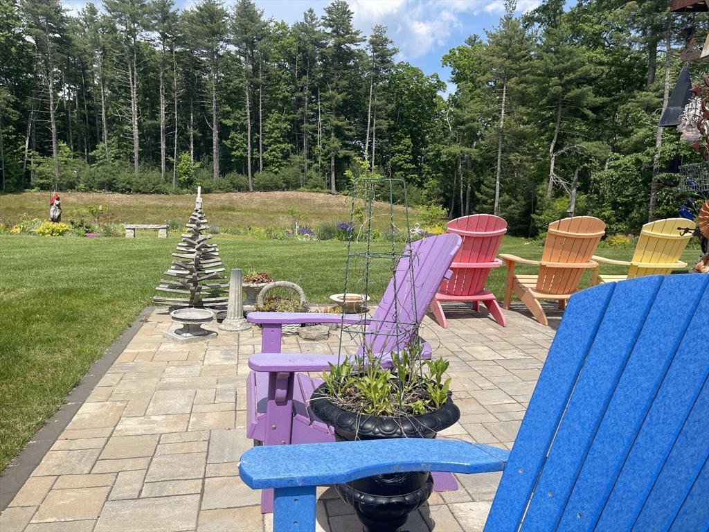 11 Sycamore Lane Taunton, MA 02780 - Photo 4 of 16