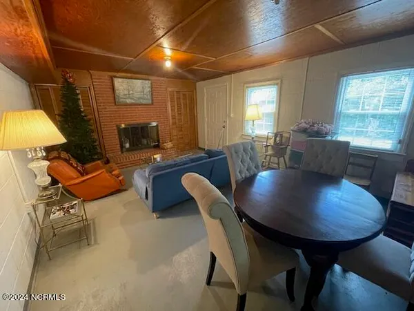 $259,900 | 612 David Street, Elizabethtown, NC 28337