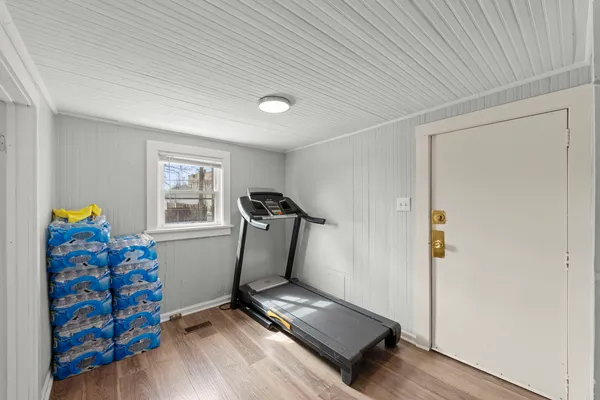 $175,000 | 704 Francis Street, Joliet, IL 60432