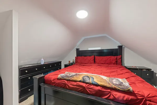 $175,000 | 704 Francis Street, Joliet, IL 60432