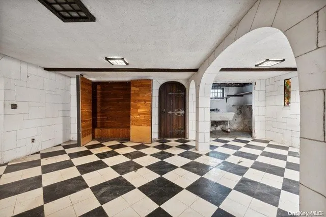 $1,420,000 | 29-37 168th Street | Murray Hill - Flushing