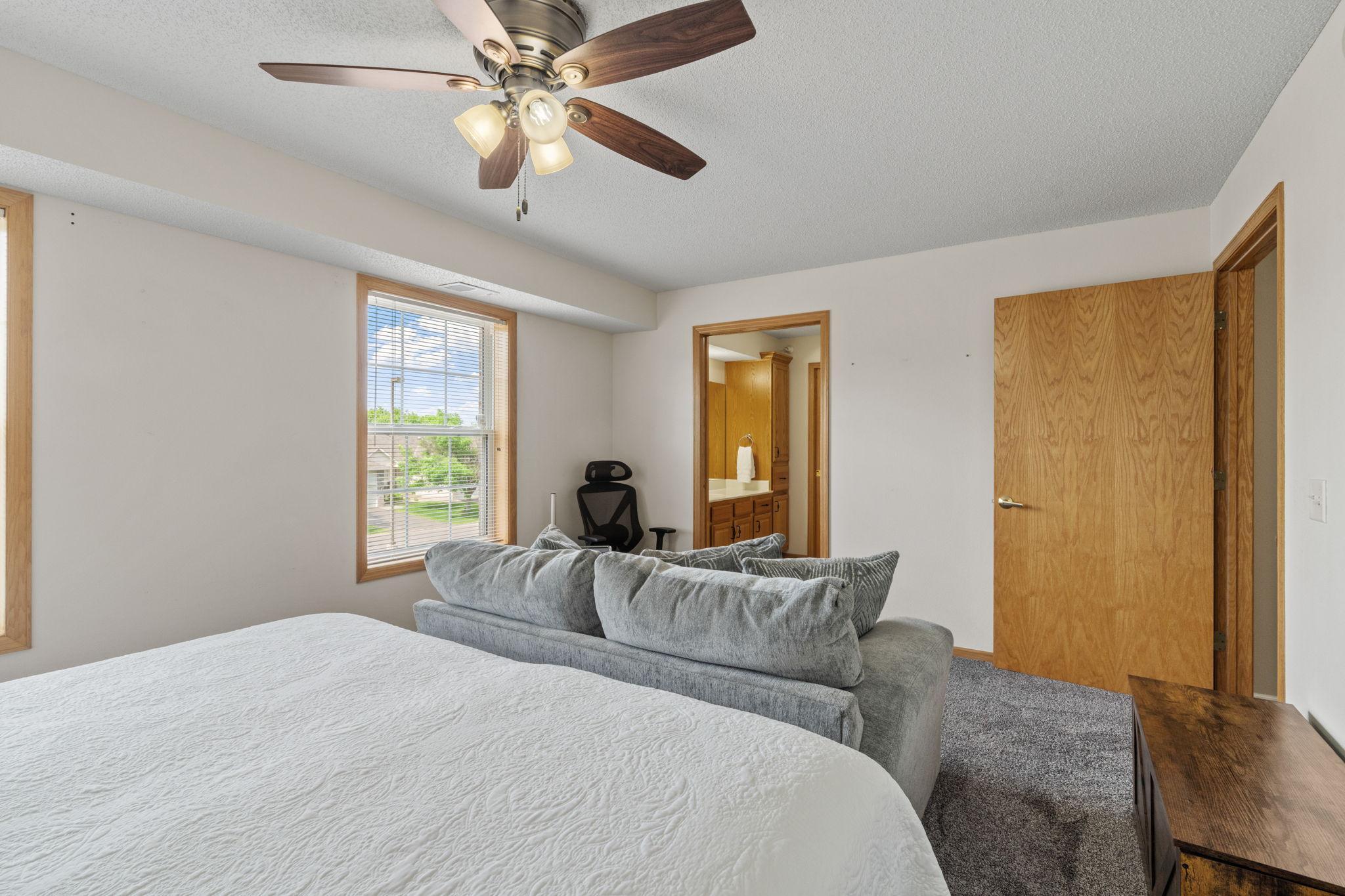 15631 Linnet Street Northwest, Unit 3202 Andover, MN 55304 - Photo 11 of 23