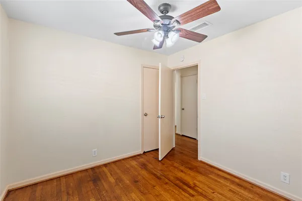 $1,900 | 6714 Langdon Lane, Houston, TX 77074