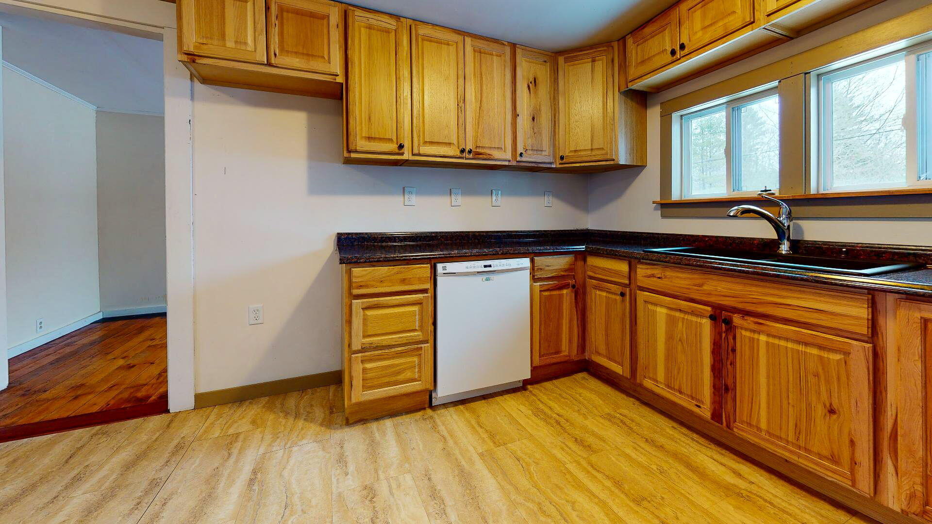 7-web-or-mls-22-Langdon-Road-Kitchen(1)
