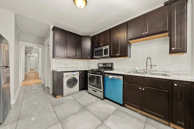 $699,900 | 4615 South Vincennes Avenue, Chicago, IL 60653