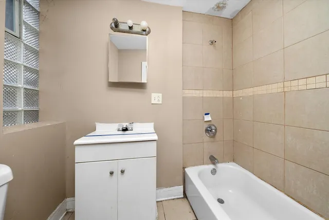 $699,900 | 4615 South Vincennes Avenue, Chicago, IL 60653