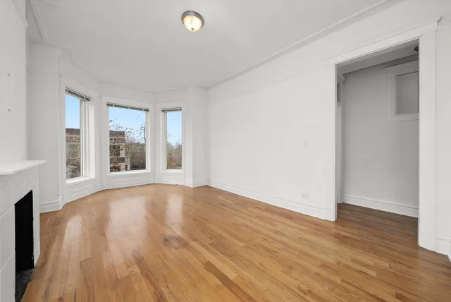 $699,900 | 4615 South Vincennes Avenue, Chicago, IL 60653