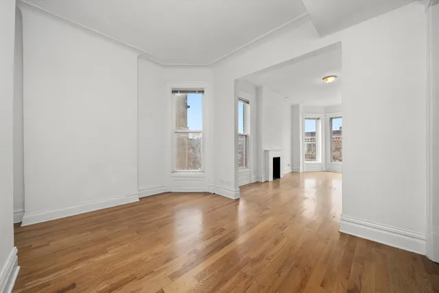 $699,900 | 4615 South Vincennes Avenue, Chicago, IL 60653