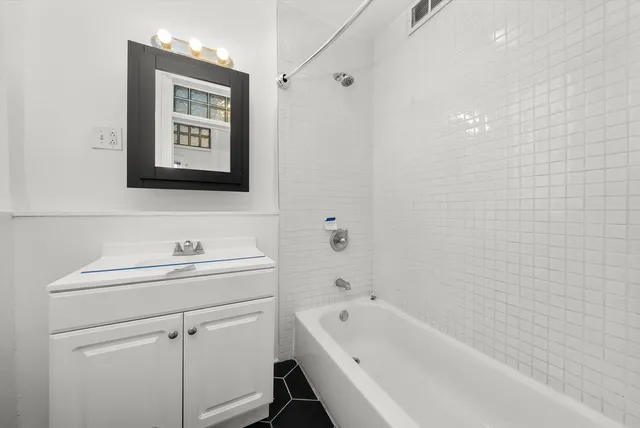 $699,900 | 4615 South Vincennes Avenue, Chicago, IL 60653