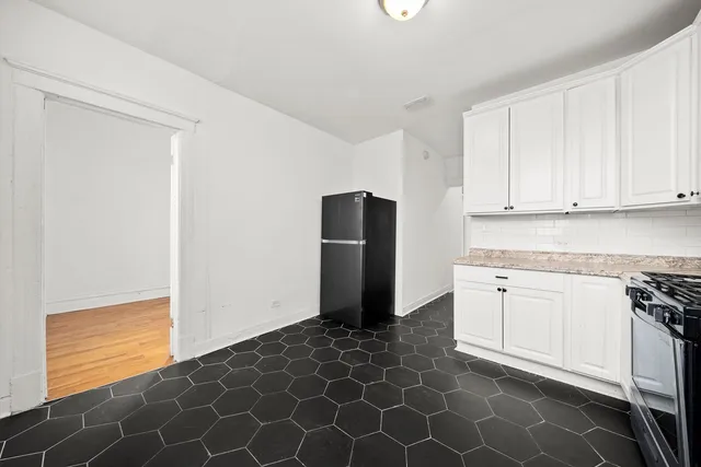 $699,900 | 4615 South Vincennes Avenue, Chicago, IL 60653