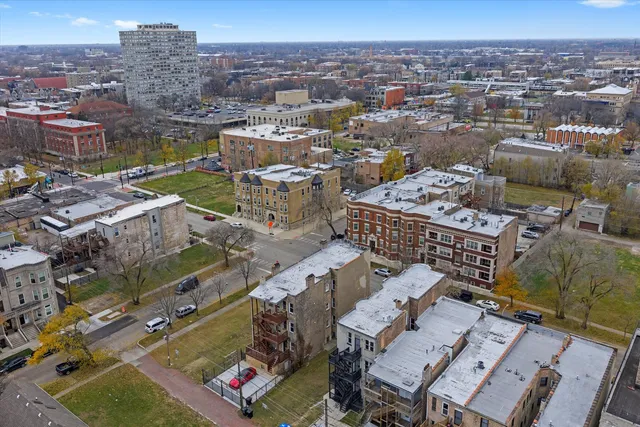 $699,900 | 4615 South Vincennes Avenue, Chicago, IL 60653