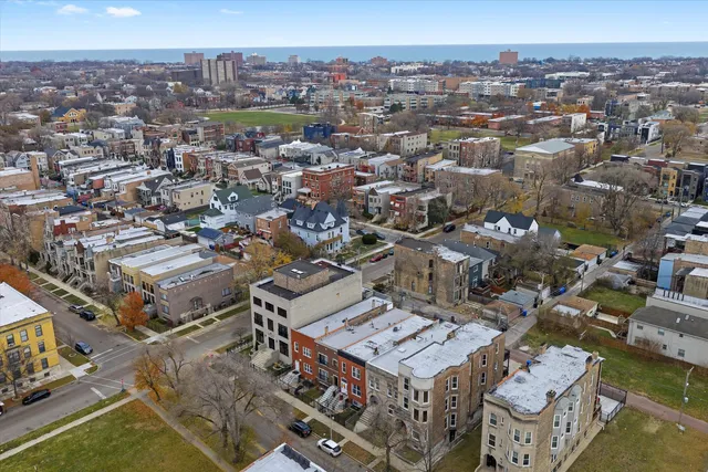 $699,900 | 4615 South Vincennes Avenue, Chicago, IL 60653