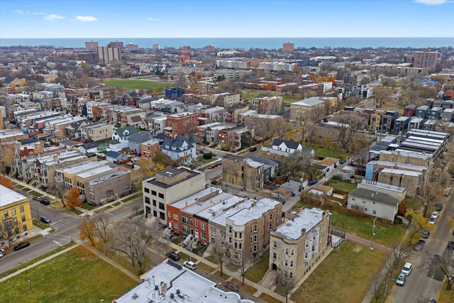 $699,900 | 4615 South Vincennes Avenue, Chicago, IL 60653