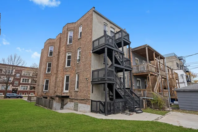 $699,900 | 4615 South Vincennes Avenue, Chicago, IL 60653