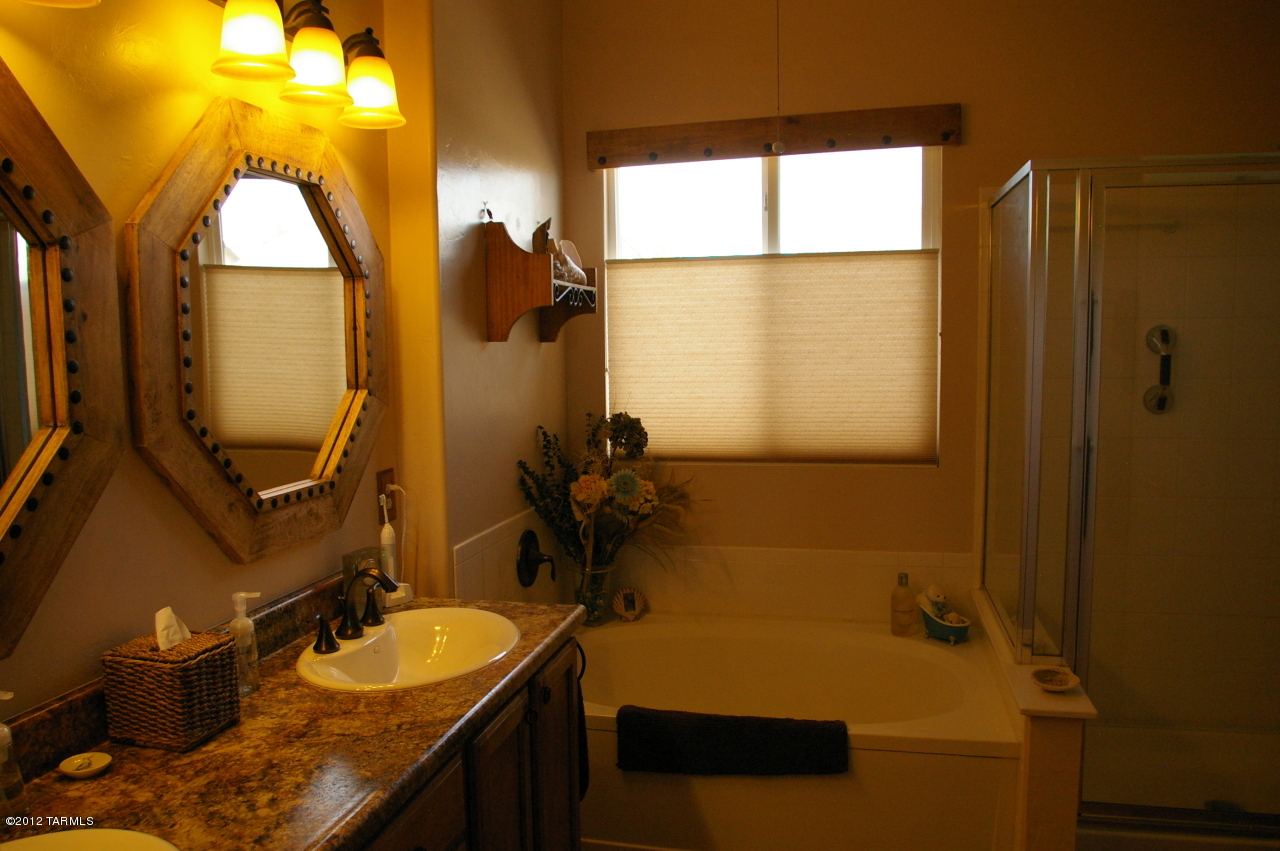 7812 West Palladin Road Tucson, AZ 85743 - Photo 11 of 16 Gallery Image 11
