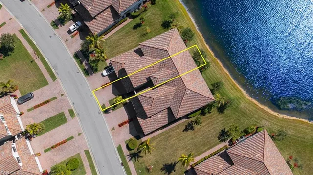 $5,000 | 9493 Casoria Court, Unit 201, Naples, FL 34113