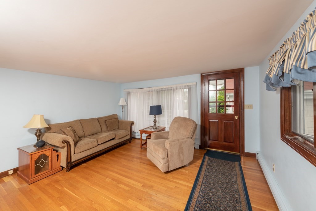 26 Windsor Road Quincy, MA 02171 - Photo 11 of 29 Gallery Image 11