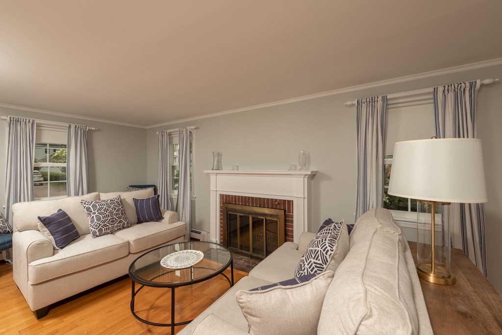 26 Windsor Road Quincy, MA 02171 - Photo 8 of 29 Gallery Image 8