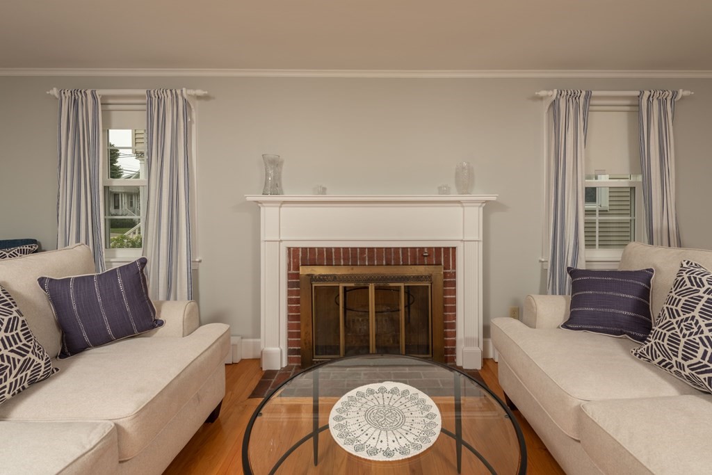 26 Windsor Road Quincy, MA 02171 - Photo 10 of 29 Gallery Image 10