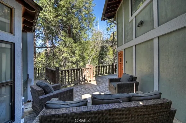 $3,000 | 948 Arbula Drive, Crestline, CA 92325