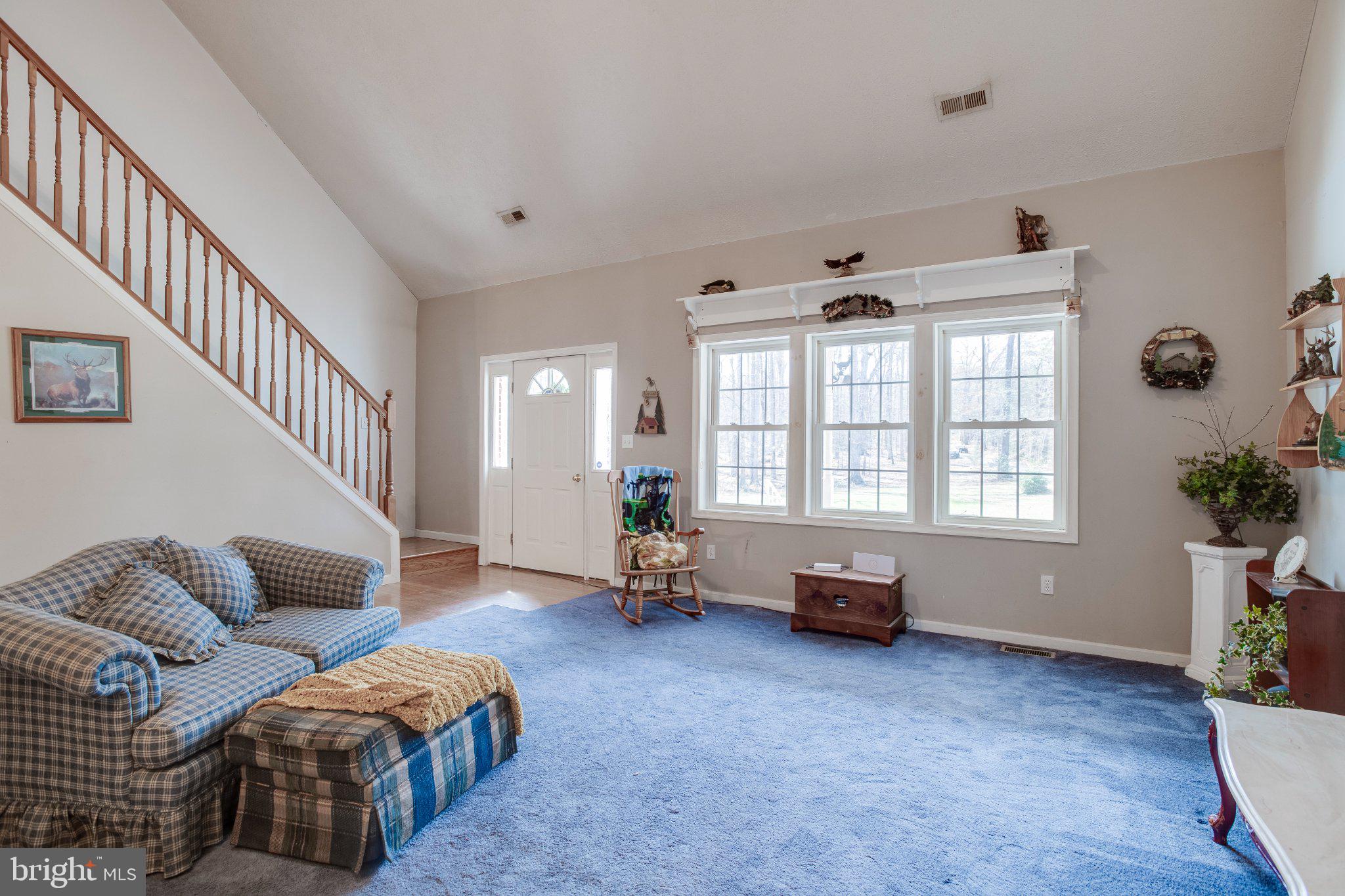 3220 Courtney School Road Midland, VA 22728 - Photo 16 of 111 Spacious living area with natural light.