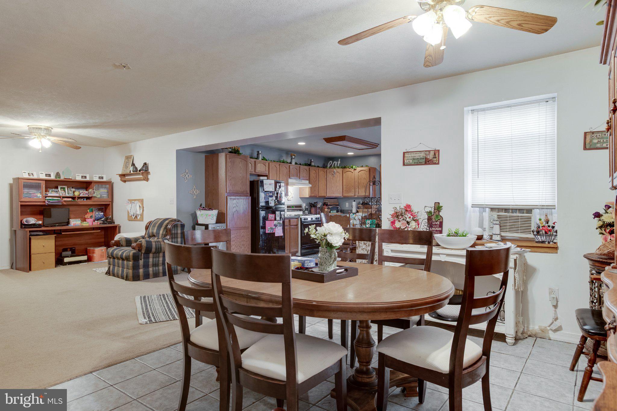 3220 Courtney School Road Midland, VA 22728 - Photo 60 of 111 Inviting open-concept living space.
