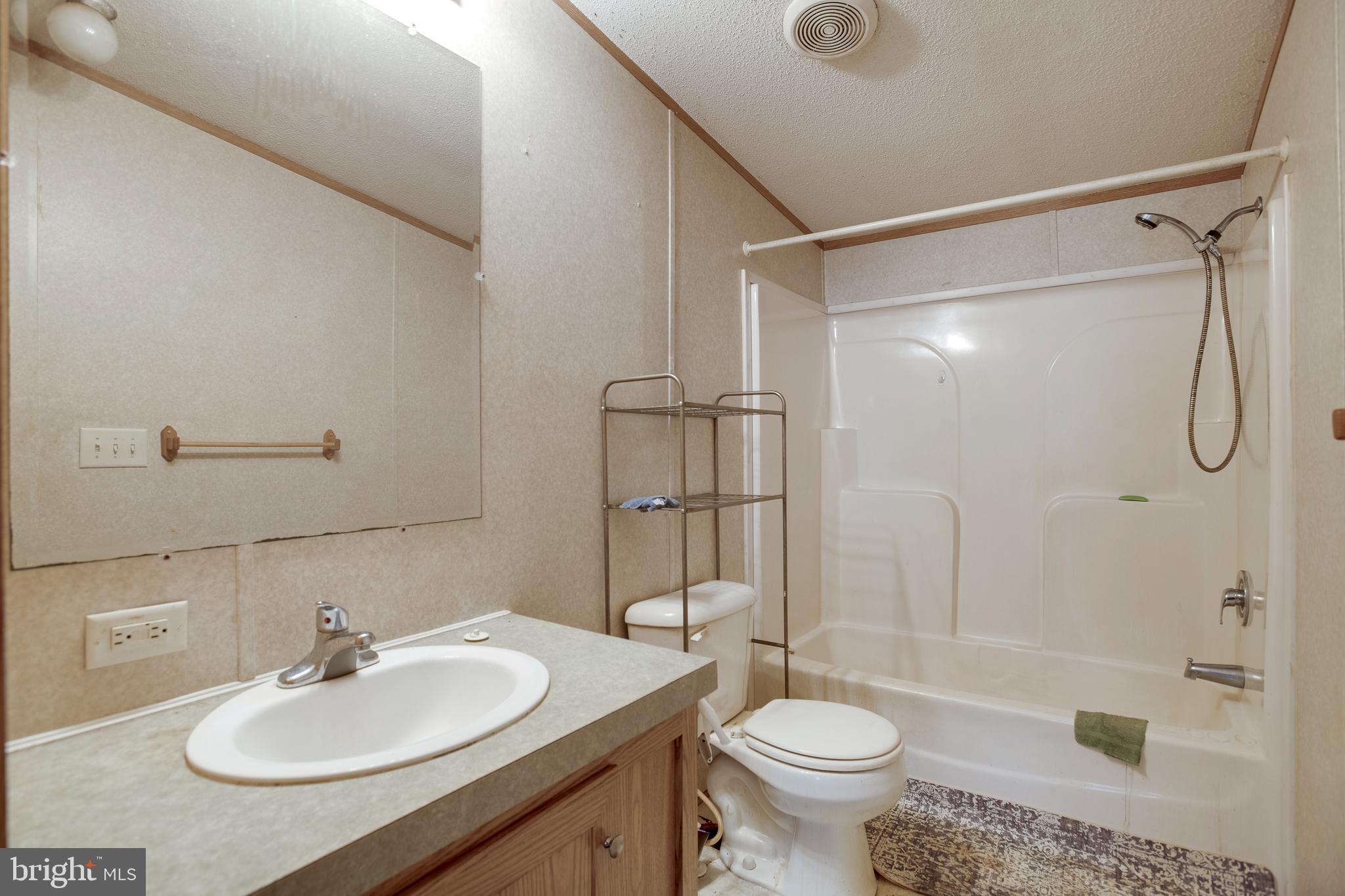 3220 Courtney School Road Midland, VA 22728 - Photo 86 of 111 2nd home bath