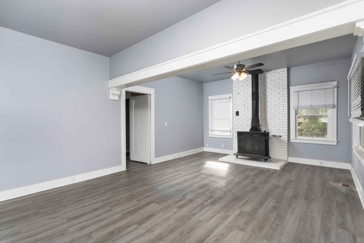 1034 L Street Reedley, CA 93654 - Photo 6 of 25